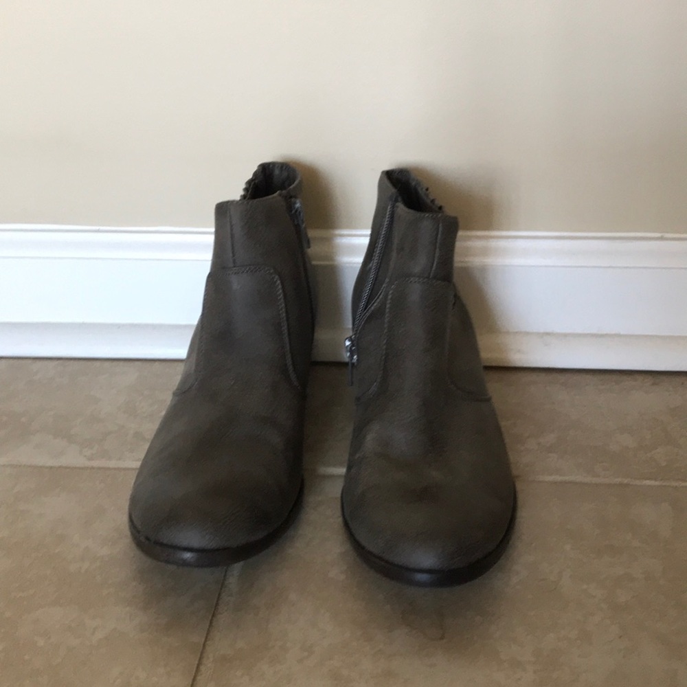 Booties. Kim Rodgers size 7 1/2